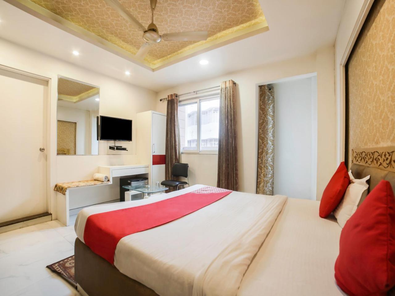 Oyo 10277 Hotel Delux Golden Ajmer Exterior photo